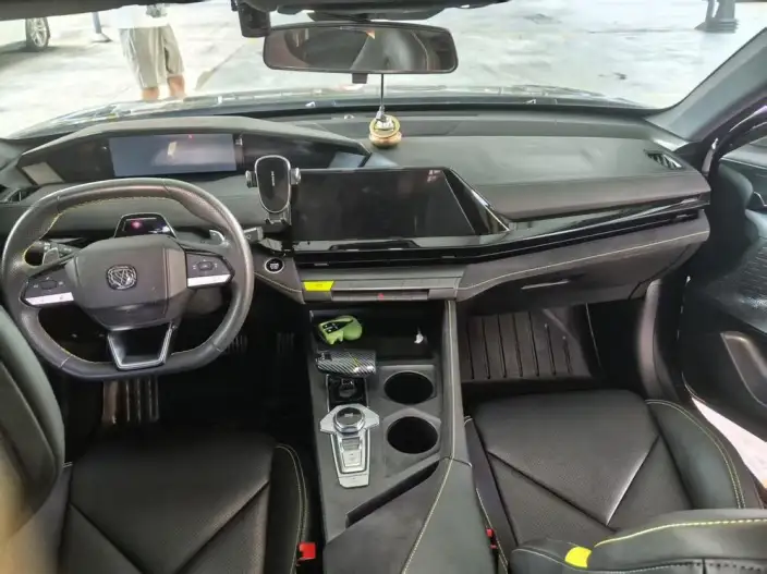 Changan UNI-V 2022 Model 1.5T Sports Edition – фото 8