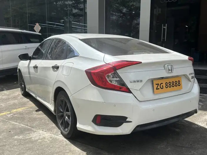 Honda Civic 2019 Model 220TURBO CVT Dynamic Edition China VI – фото 4