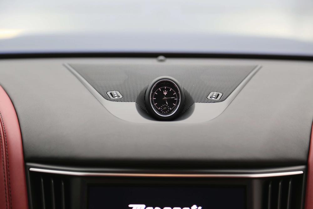 Levante 2021 3.0T Luxury – фото 15