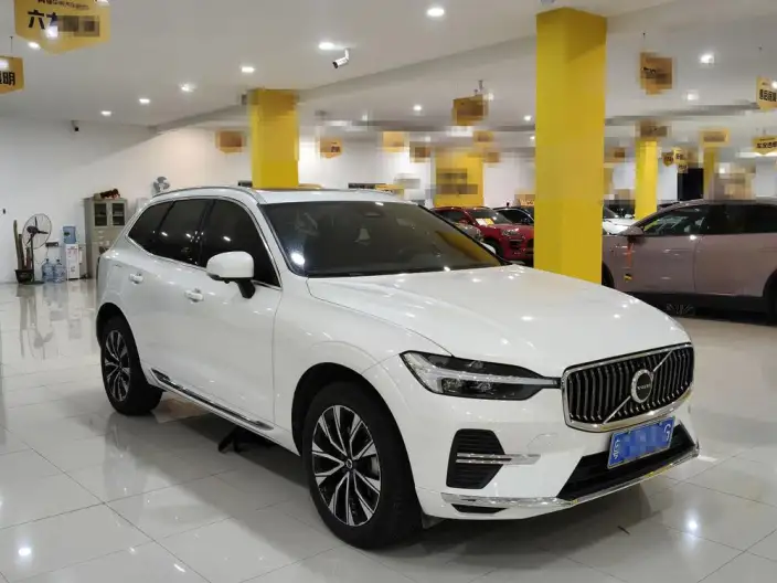 Volvo XC60 2025 Model B5 4WD Smart Range Deluxe Edition