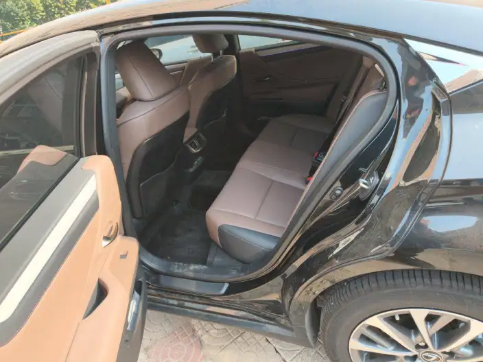 Lexus ES 2025 Model 200 Premium – фото 10