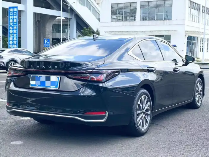 Lexus ES 2026 Model 200 Premium – фото 6