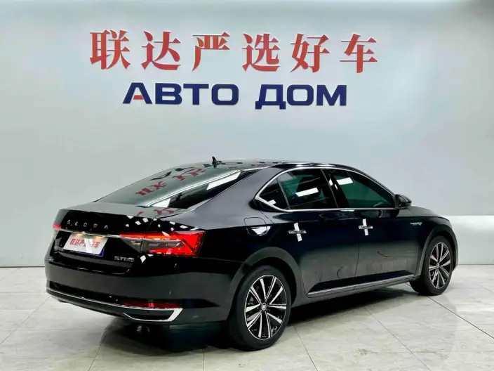 Skoda Superb 2024 Model TSI280 DSG Exclusive Edition – фото 6
