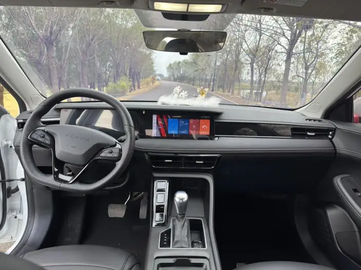 Roewe i5 2023 Model 1.5L CVT Zunrong Edition – фото 10