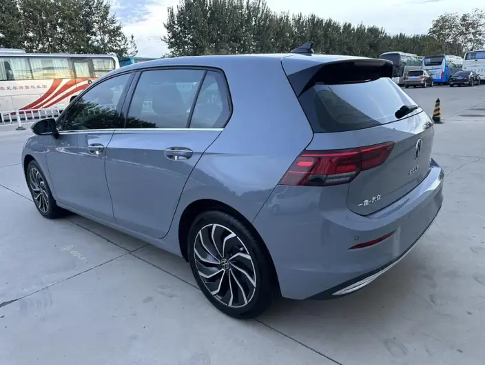 Volkswagen Golf 2023 Model Facelift 280TSI DSG Pro – фото 4