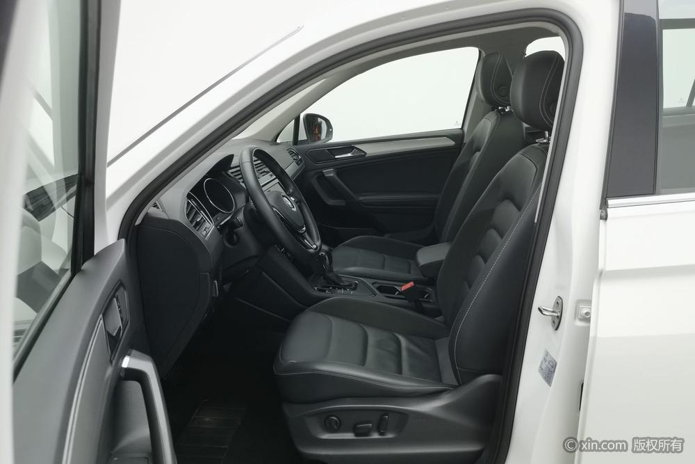 Volkswagen Tiguan L 2019 модификация 330TSI автоматическое 2WD Smart Dynamic Deluxe Edition Country VI – фото 17