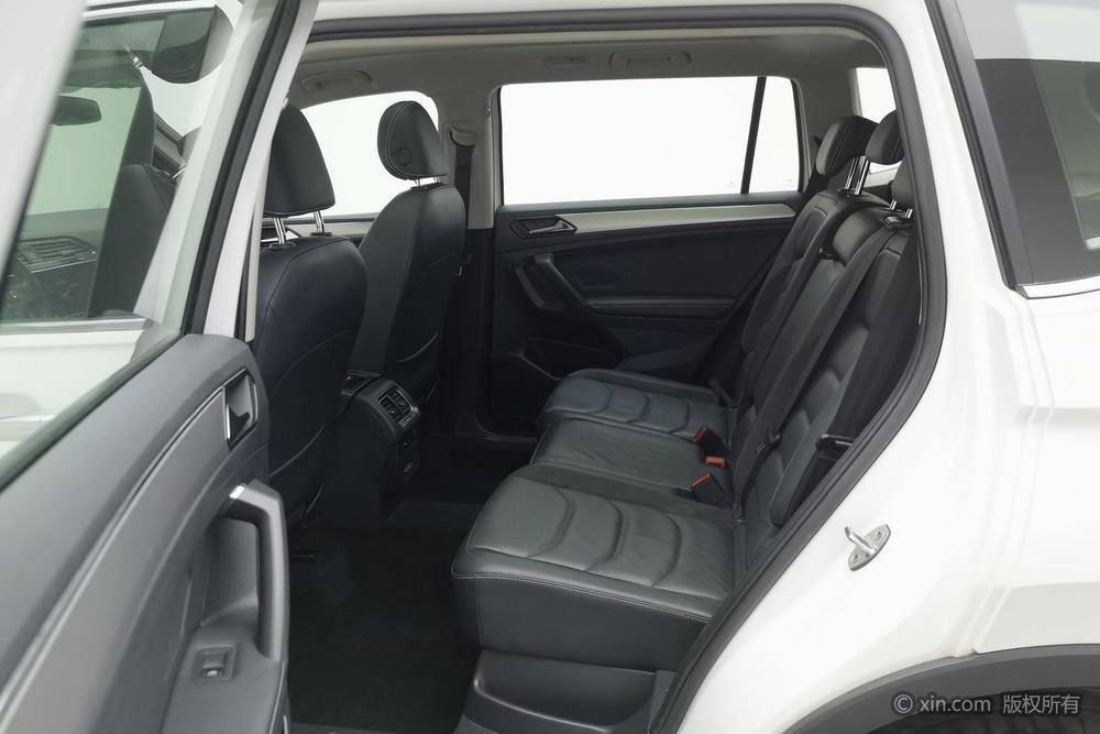 Volkswagen Tiguan L 2019 модификация 330TSI автоматическое 2WD Smart Dynamic Deluxe Edition Country VI – фото 19