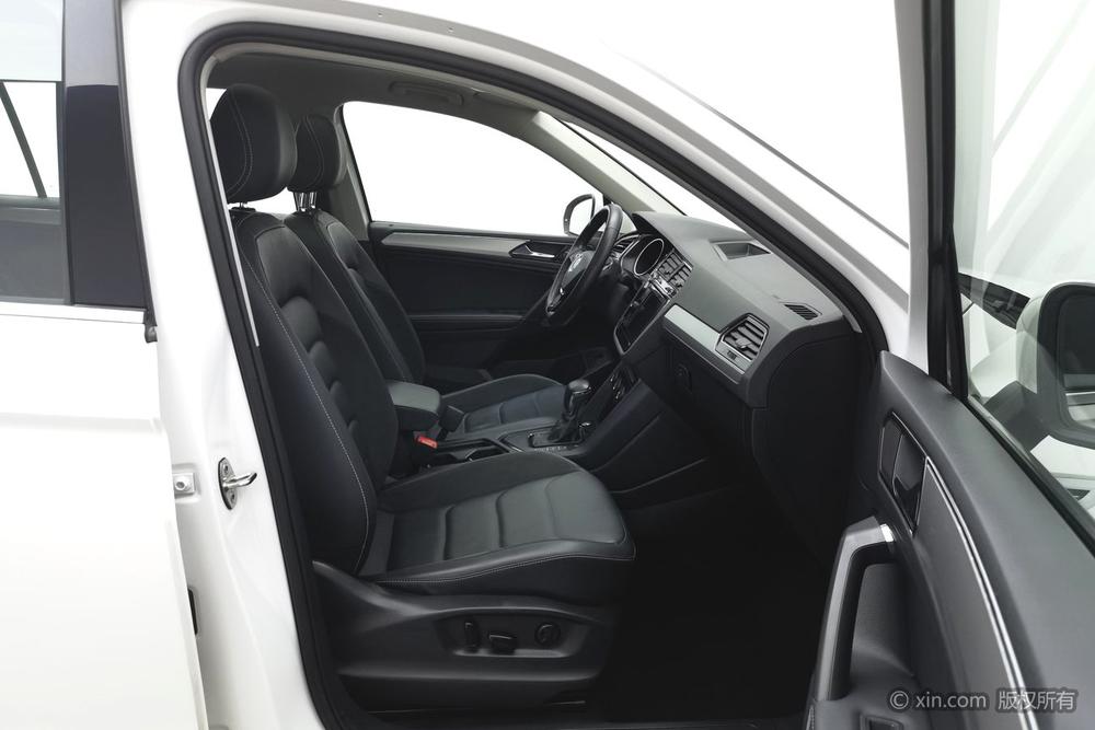Volkswagen Tiguan L 2019 модификация 330TSI автоматическое 2WD Smart Dynamic Deluxe Edition Country VI – фото 24