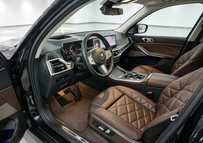 BMW X5 2023 Model xDrive30Li Exclusive Model M Sports Night Set – фото 9