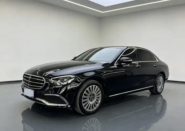 Mercedes-Benz E-Class 2023 Model Facelift E 300 L Luxury Model sedan – фото 1