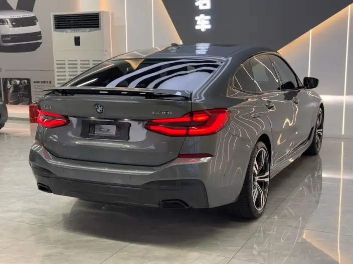 BMW 6 Series GT 2022 Model 630i M Sports Set – фото 6