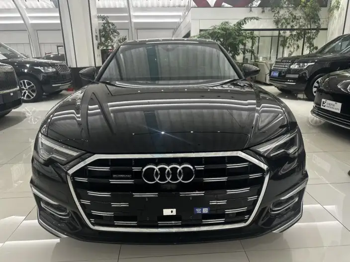 Audi A6L 2023 Model 55 TFSI quattro Exclusive Dynamic Model – фото 2