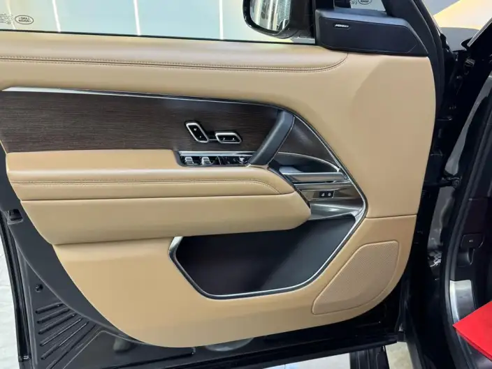 Range Rover 2023 Model 3.0 L6 400PS Shengshi VII seat Extended Edition – фото 10