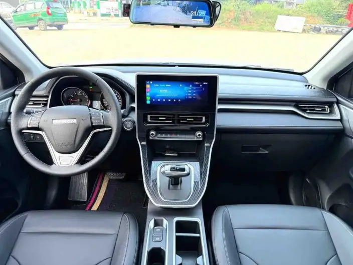 Haval M6 2023 Model PLUS 1.5T DCT Luxury Smart Connect Model – фото 8