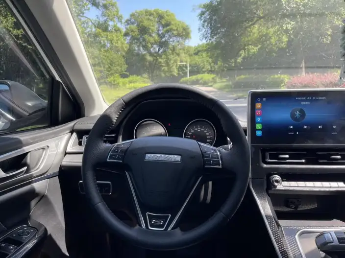 Haval M6 2023 Model PLUS 1.5T DCT Luxury Smart Connect Model – фото 10