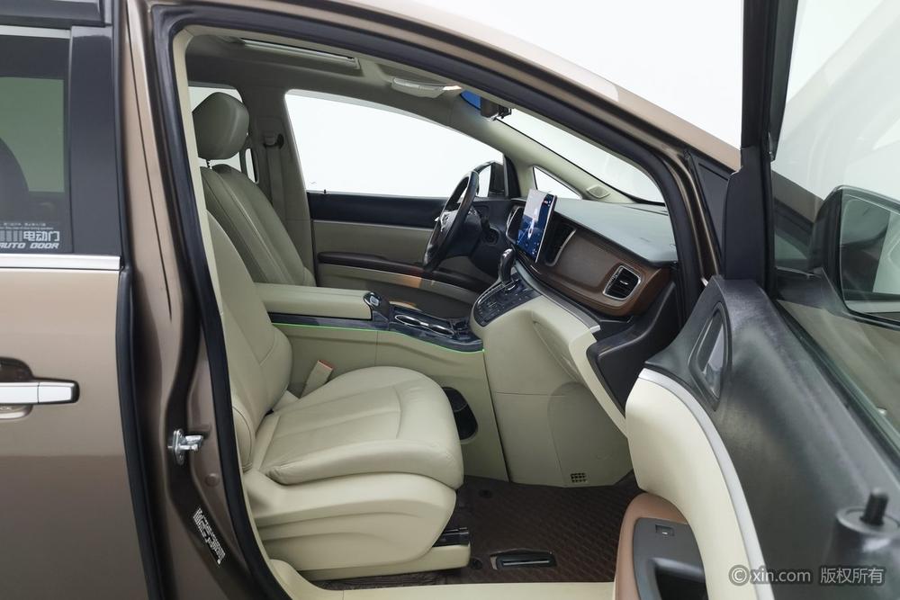 Buick GL8 2018 28T Luxury China VI – фото 24