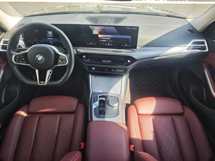BMW i3 2025 Model eDrive40L Night Set – фото 7