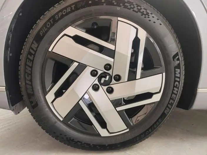 ONVO L90 2025 Model VI seat Edition Max – фото 9