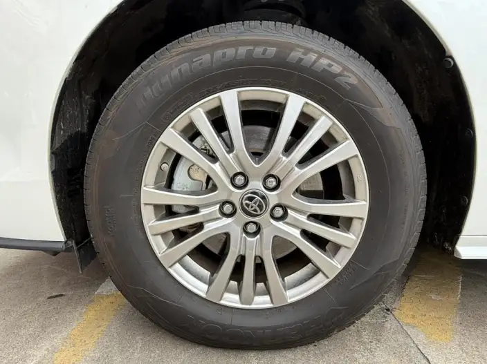 Toyota Sienna 2021 Model 2.5L Hybrid Comfort Edition – фото 6