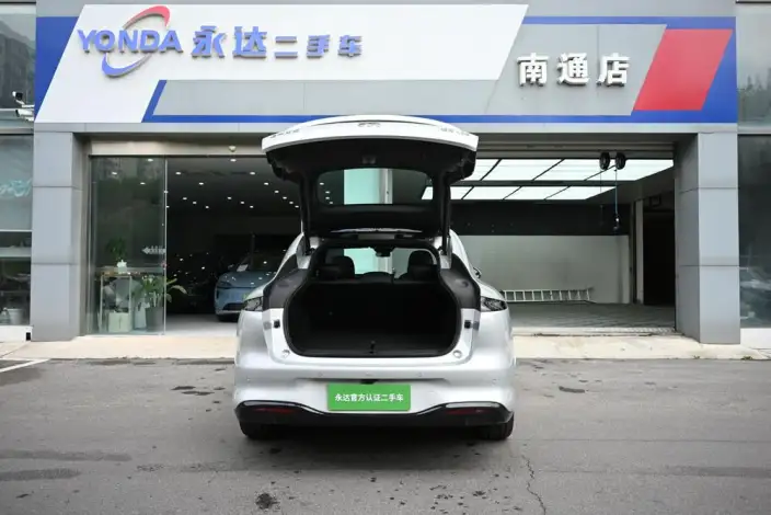 IM LS6 2027 Model EV Pro Max – фото 9
