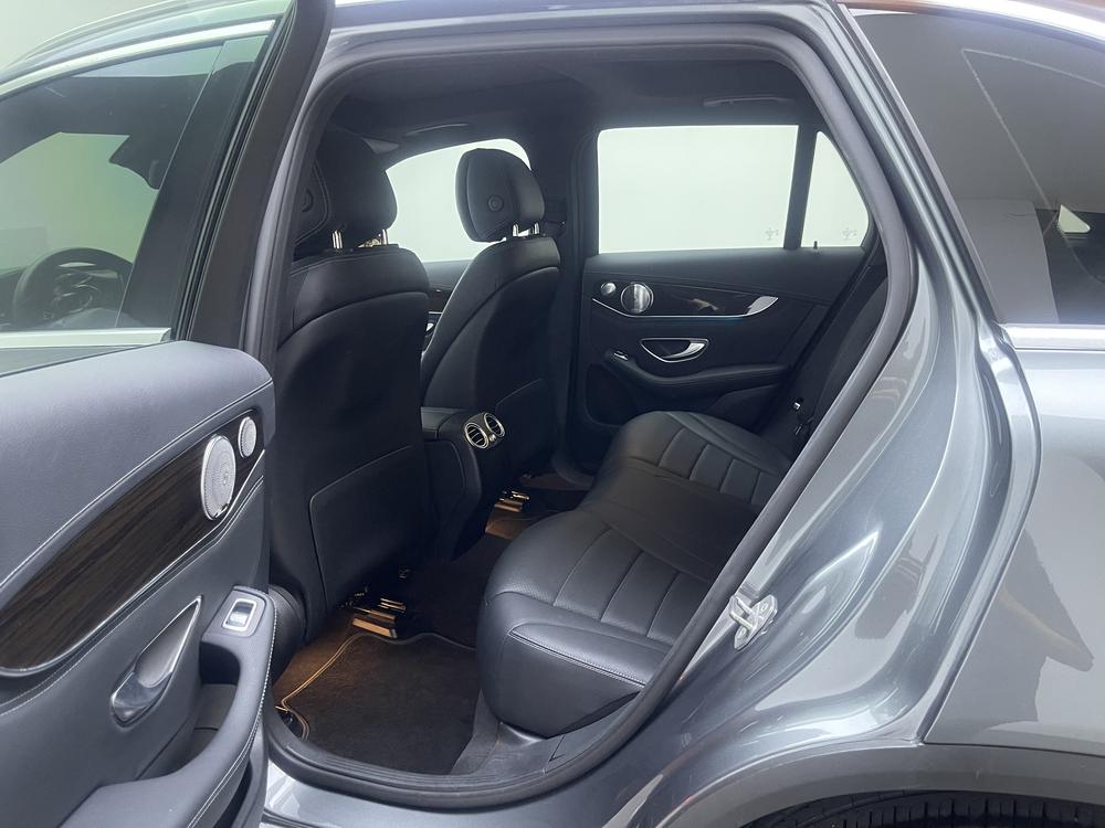 Mercedes-Benz GLC 2017 GLC 260 4MATIC Luxury – фото 18