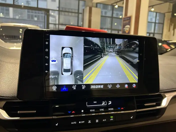 Toyota Sienna 2023 Model Hybrid 2.5L Deluxe Edition – фото 7