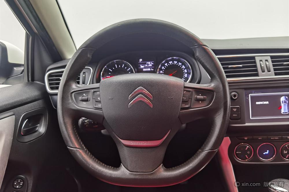 Citroën C3-XR 2015 модификация 1.6L автоматическое Intelligent – фото 13