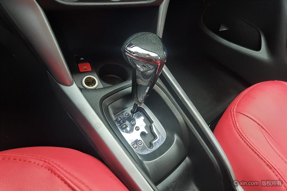 Citroën C3-XR 2015 модификация 1.6L автоматическое Intelligent – фото 14