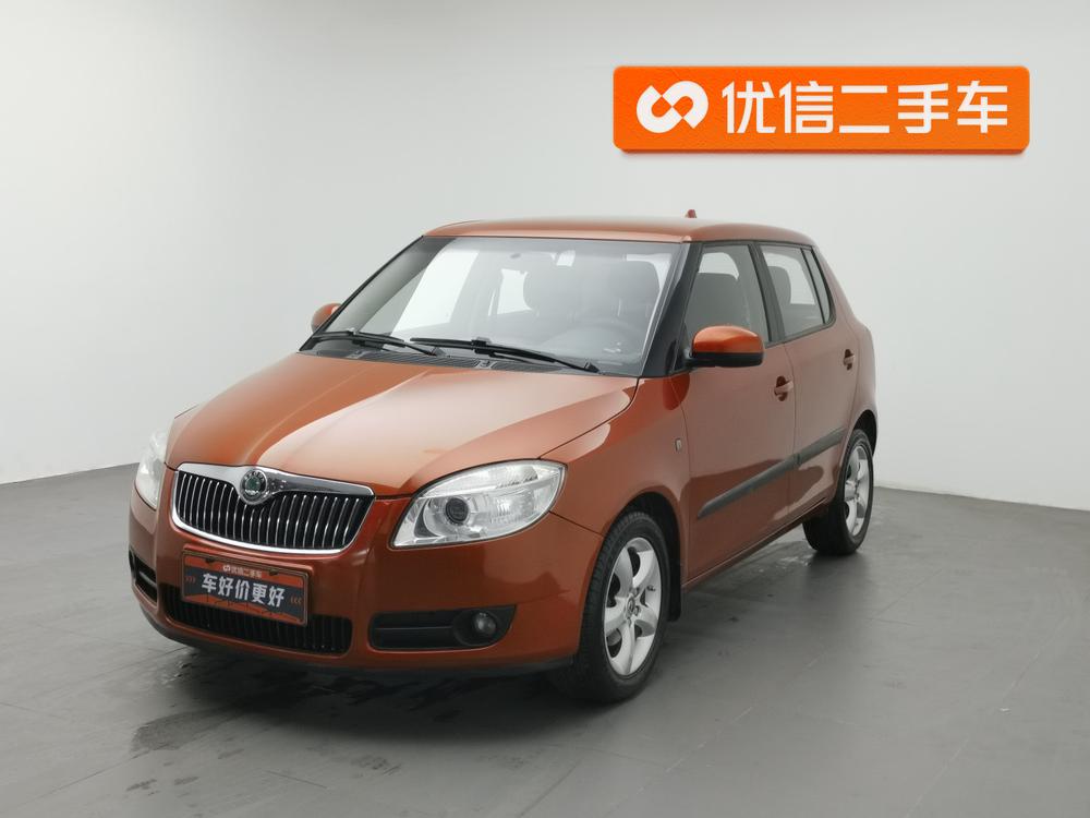 Skoda Fabia 2009 модификация 1.4L автоматическое Jingling Edition