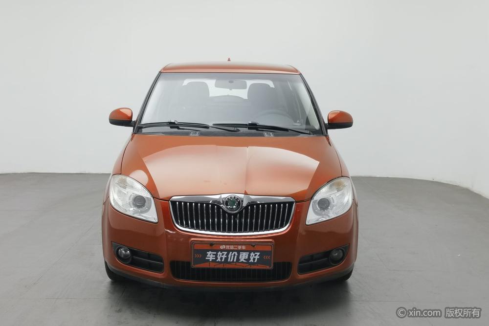 Skoda Fabia 2009 модификация 1.4L автоматическое Jingling Edition