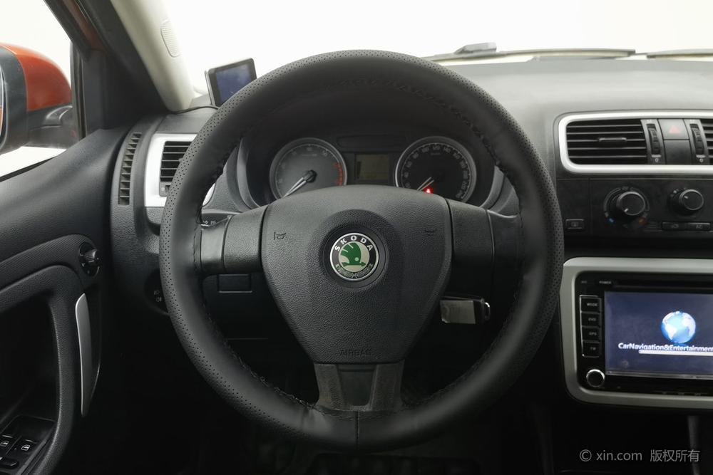 Skoda Fabia 2009 модификация 1.4L автоматическое Jingling Edition – фото 14