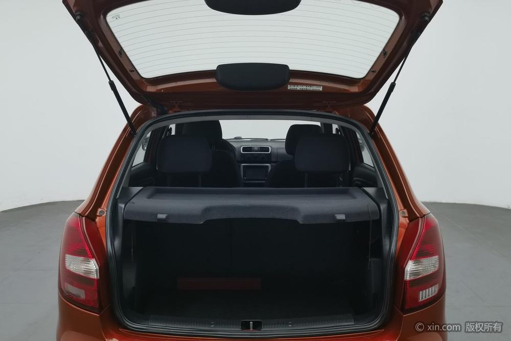 Skoda Fabia 2009 модификация 1.4L автоматическое Jingling Edition – фото 23