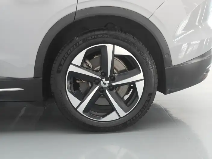 NIO EC6 2024 Model 75kWh – фото 9