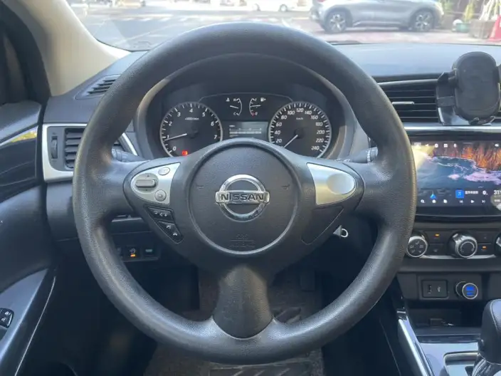 Nissan Sylphy 2022 Model Classic 1.6 XL CVT Deluxe Edition – фото 9