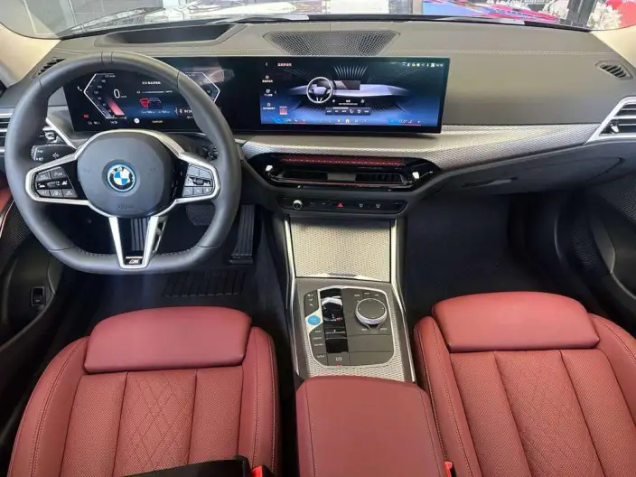 BMW i3 2026 Model Facelift eDrive40L Night Set – фото 8