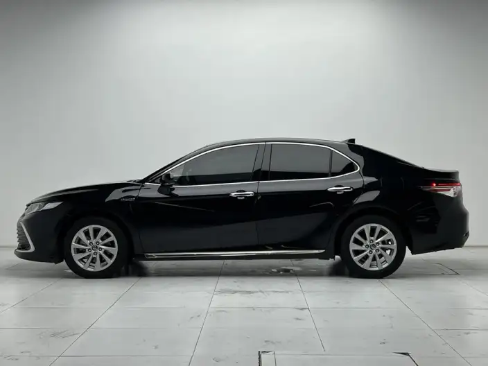 Toyota Camry 2021 Model Hybrid 2.5HGVP Leading version – фото 4