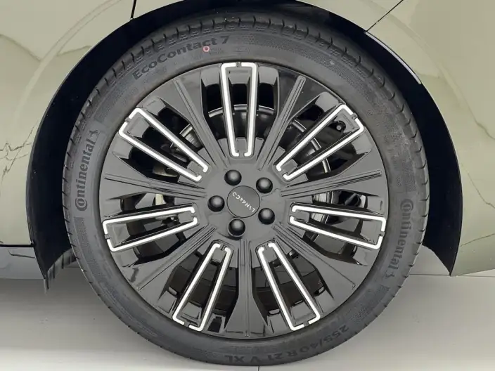 Lynk & Co 10 EM-P 2025 Model 240 4WD Ultra Sports Edition – фото 9