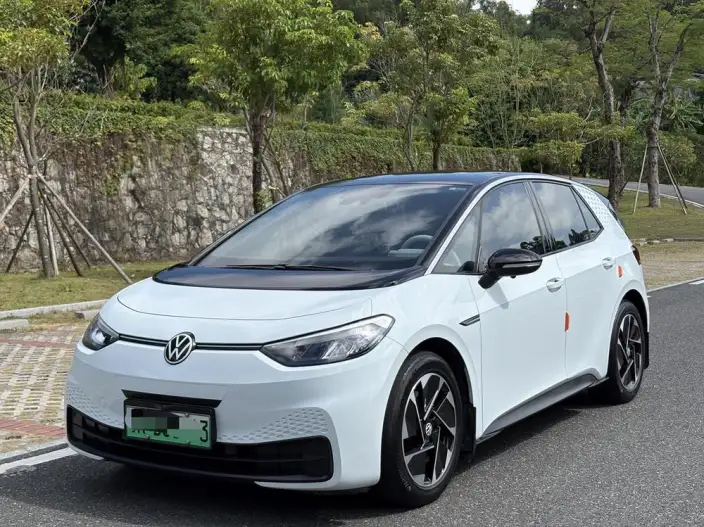 Volkswagen ID.3 2023 Model L Class Model Pure Smart Edition – фото 1