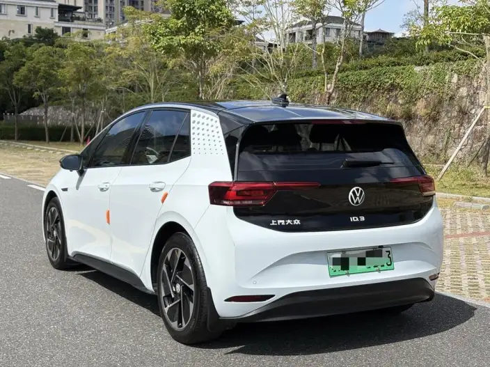 Volkswagen ID.3 2023 Model L Class Model Pure Smart Edition – фото 4