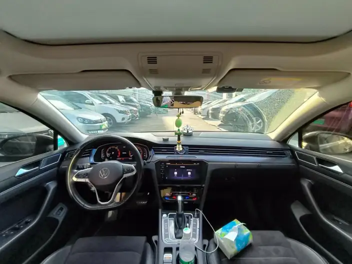 Volkswagen Magotan 2021 Model 330TSI DSG 30th Anniversary Memorial Edition – фото 6