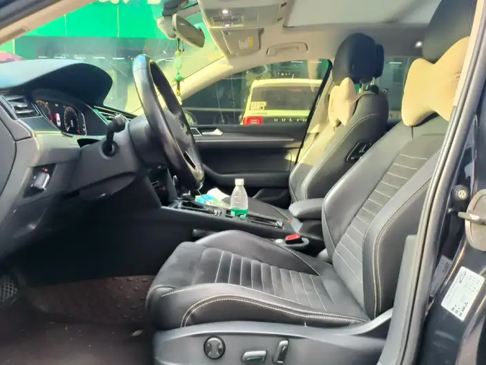 Volkswagen Magotan 2021 Model 330TSI DSG 30th Anniversary Memorial Edition – фото 8