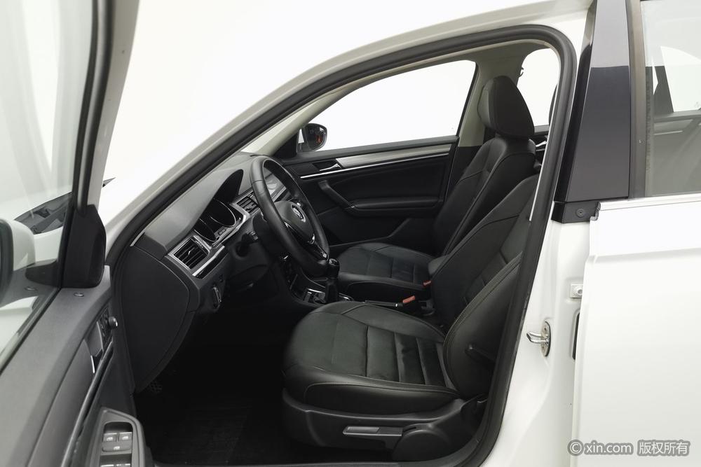 Volkswagen Bora 2018 модификация 1.5L Manual Com f ort – фото 17