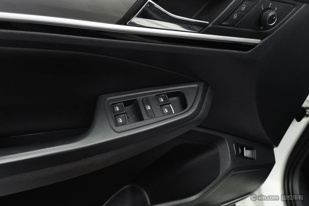 Volkswagen Bora 2018 модификация 1.5L Manual Com f ort – фото 22