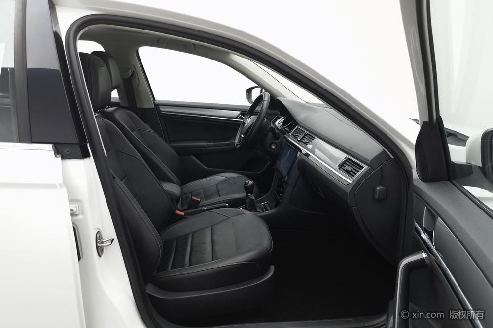 Volkswagen Bora 2018 модификация 1.5L Manual Com f ort – фото 24