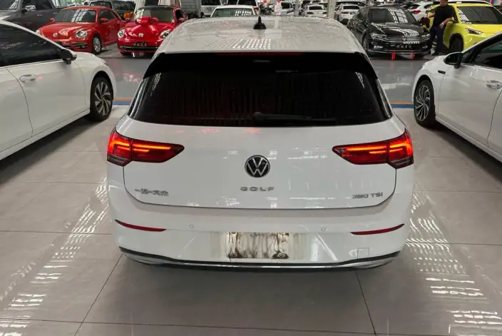 Volkswagen Golf 2021 Model 280TSI DSG Pro – фото 5
