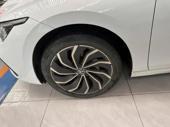 Volkswagen Golf 2021 Model 280TSI DSG Pro – фото 7