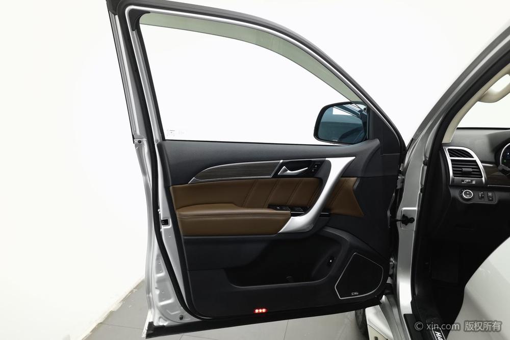 Haval H9 2016 модификация 2.0T 4WD Luxury 7 seat – фото 22