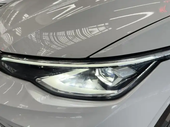 Volkswagen Golf 2025 Model Facelift 300TSI Pro – фото 7