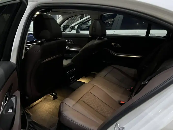 BMW 3 Series 2023 Model 320Li M Sports Set – фото 8