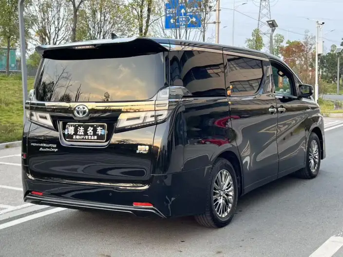 Vellfire 2022 Model Toyota Crown Hybrid Jin Shine Special Edition 2.5L HV Premium Edition – фото 6